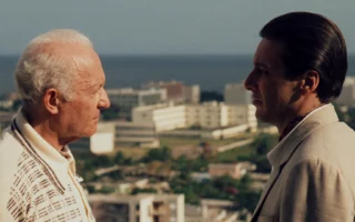 Michael bị Hyman Roth dắt mũi?